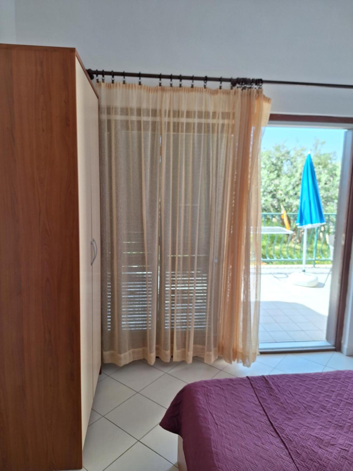 Ante Apartments Duće Oda fotoğraf