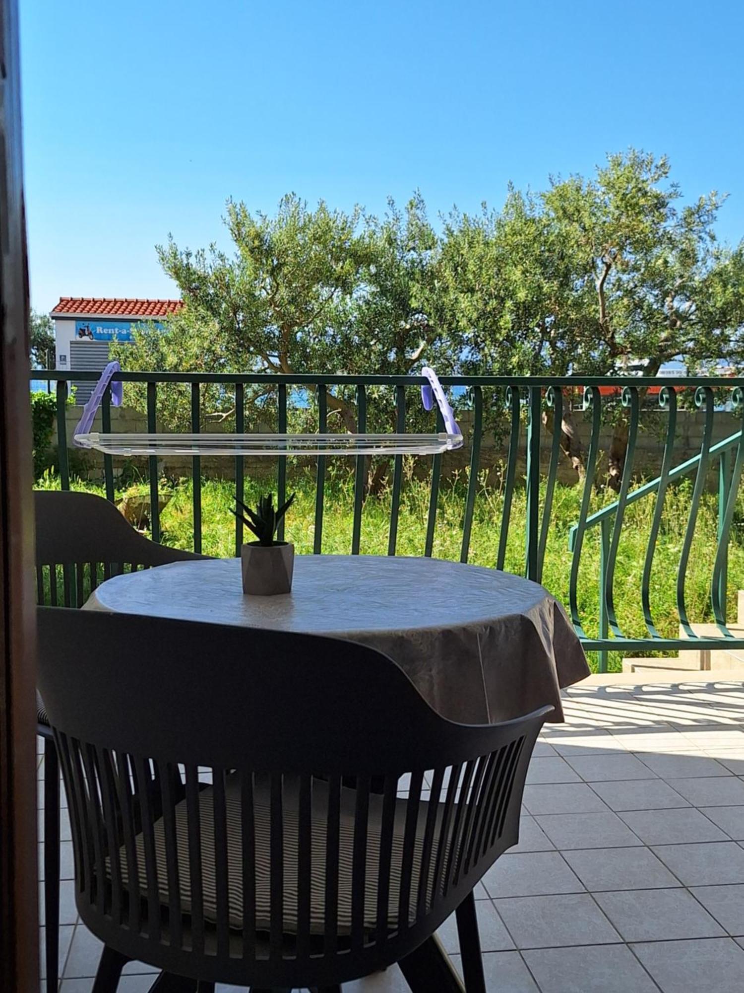 Ante Apartments Duće Oda fotoğraf