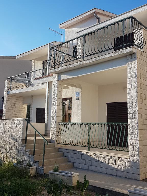 Ante Apartments Duće Dış mekan fotoğraf